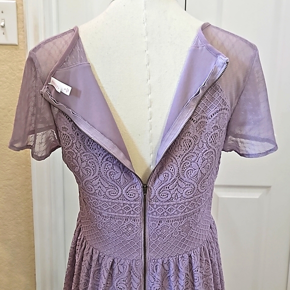 Xhilaration Pastel Purple Lace Flutter Sleeve Dress Size Small - Picture 5 of 8